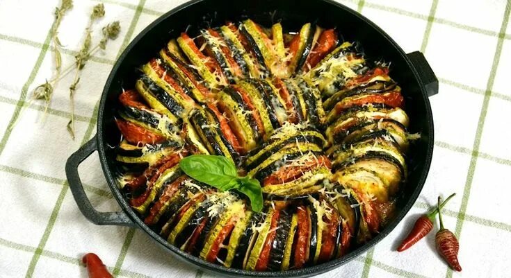 Рататуй рецепт классический в духовке фото Delicious Ratatouille with Eggplants