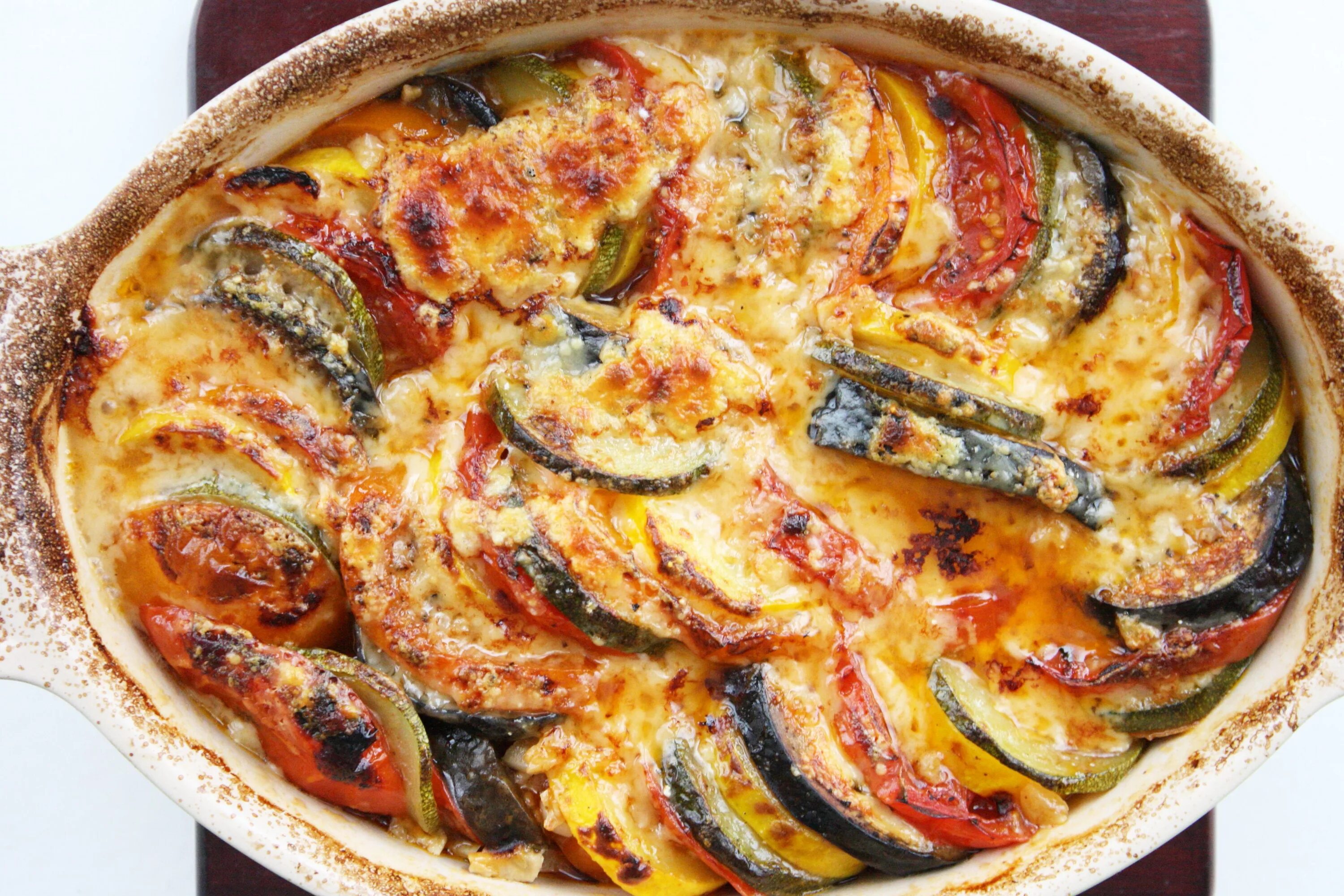 Рататуй с сыром рецепт с фото Baked Ratatouille Ratatouille receta, Recetas judías, Comida