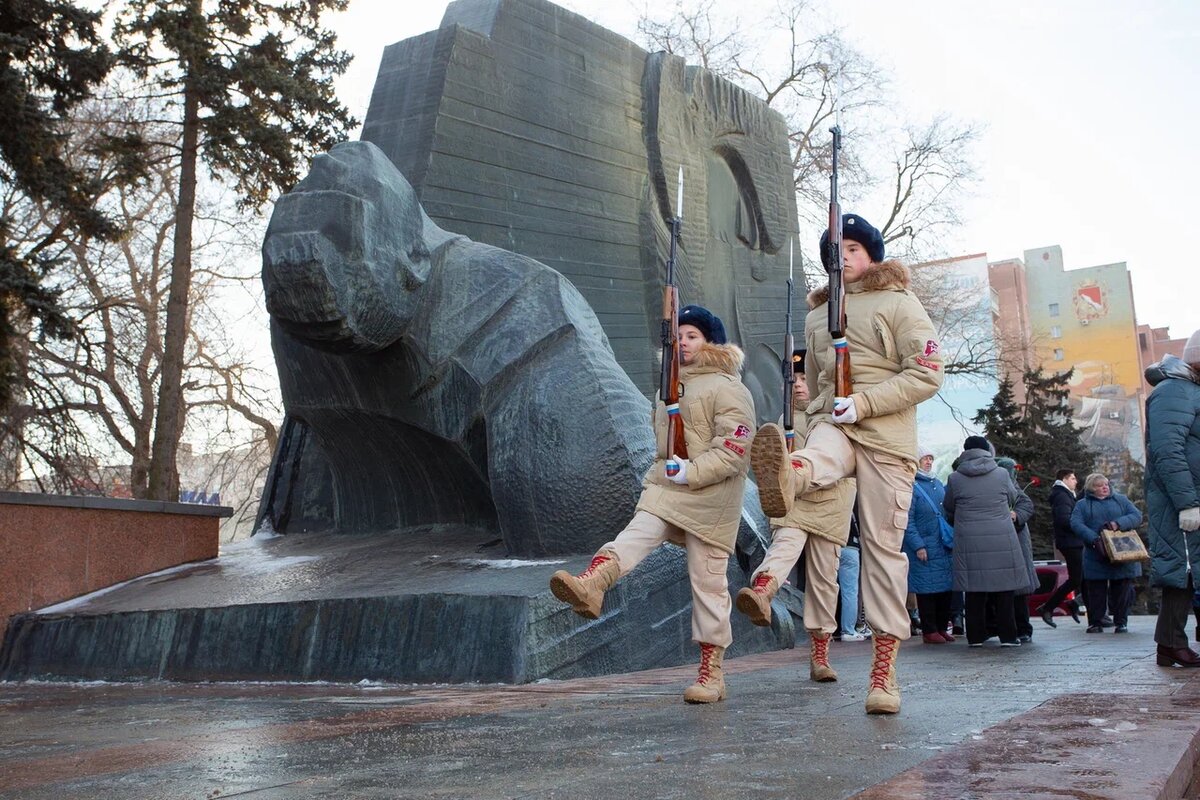 Ратный воронеж сквер ратный фото 24 января 1967 года состоялось открытие Памятника Славы в Воронеже "Воронежские 