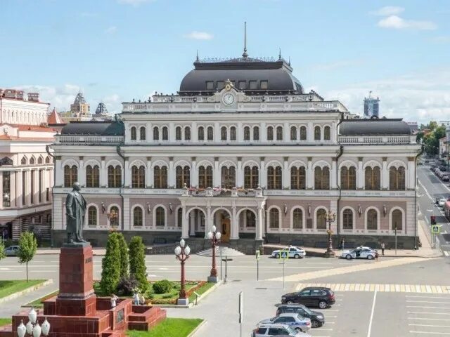 Ратуша казань фото Гузель Яхина. Эшелон на Самарканд. Путеводитель