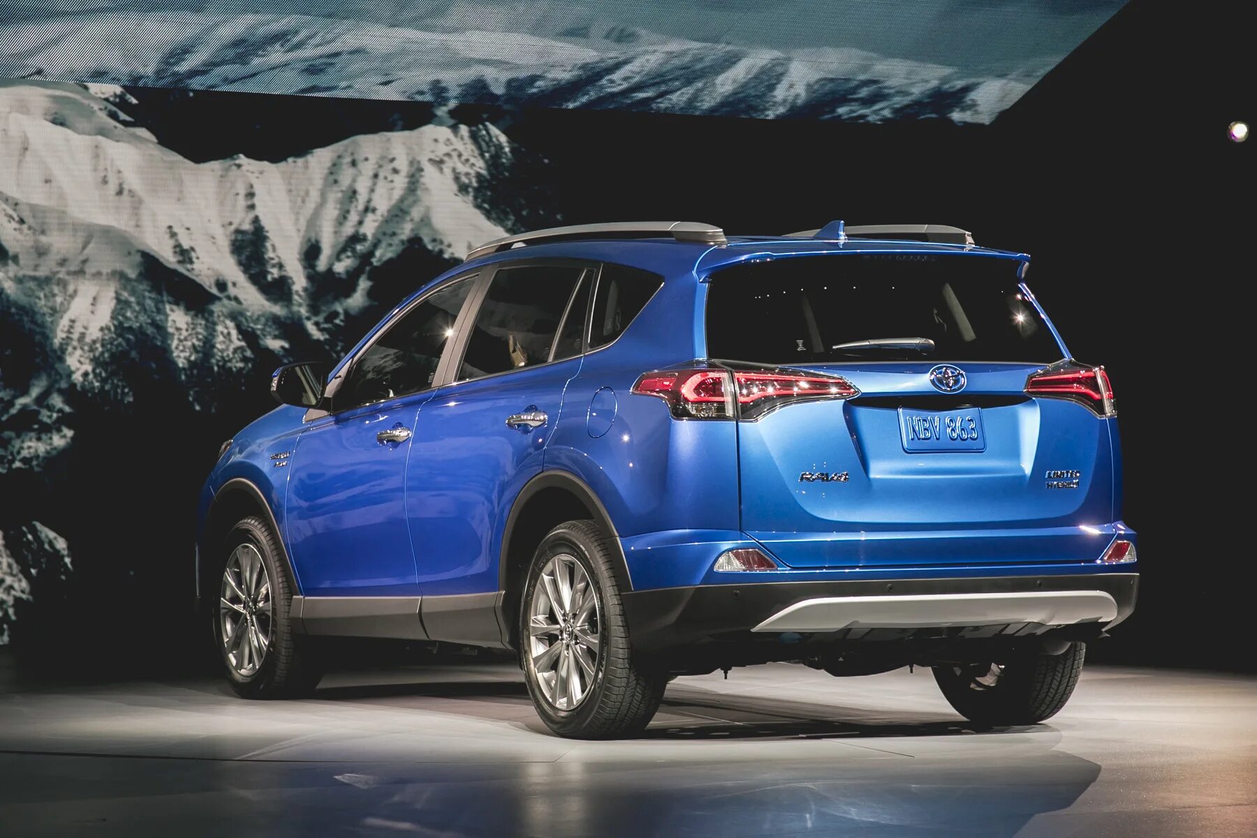 Рав 4 фото комплектации цена 2016 Toyota Rav4 Hybrid - Autos.ca