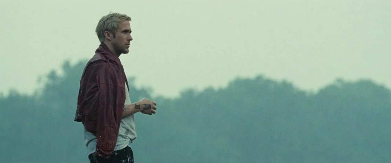 Райан гослинг под соснами фото The Place Beyond The Pines in 2023 Film stills, Ryan gosling movies, Ryan goslin