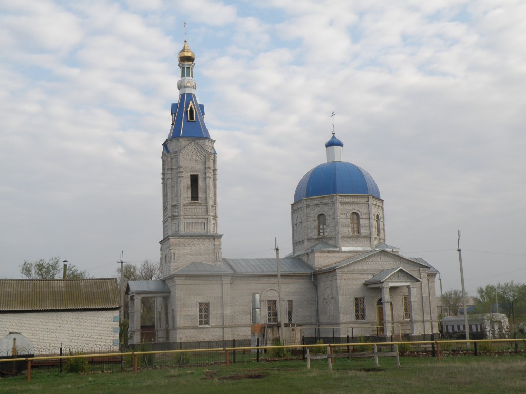 Райгород волгоградская область фото Церковь Михаила Архангела, Райгород (Светлоярский район), фотография. фасады