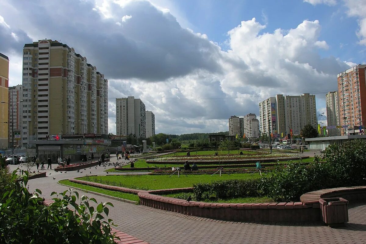 Район бутово москва фото Файл:Sunday at North Butovo Settlement - panoramio.jpg - Википедия