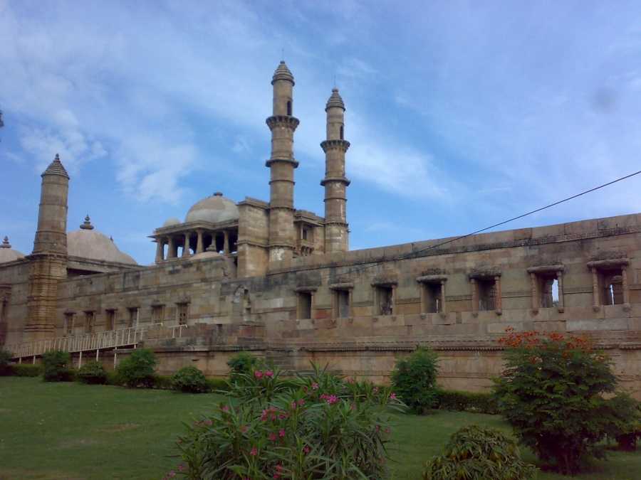 Район фото достопримечательности Archeological Park Champaner-Pavagadh Archaeological Park, Champaner, India - to