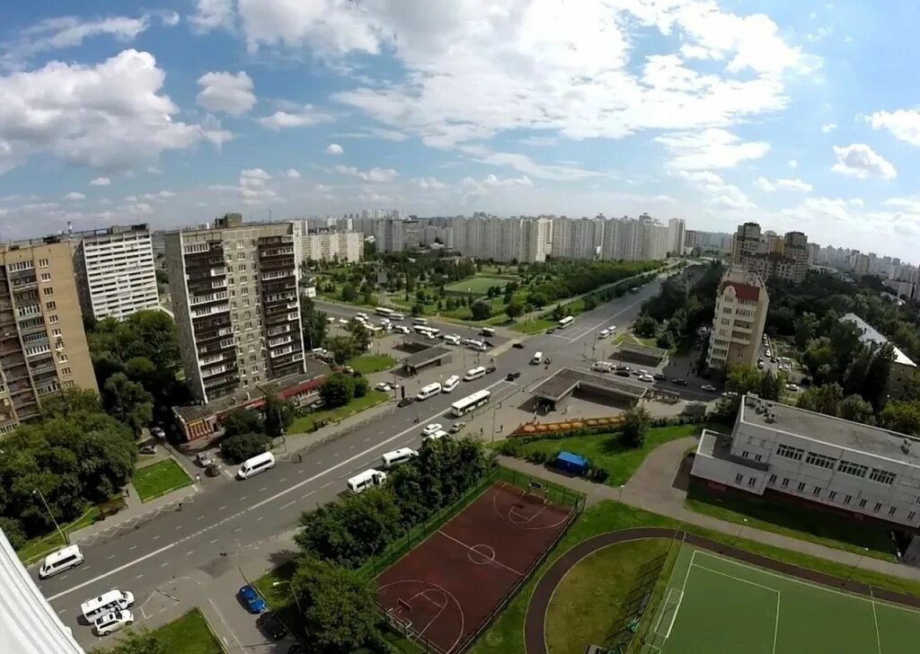 Район люблино москва фото Продажа трёхкомнатной квартиры Москва, метро Люблино, Совхозная улица 49, цена 1