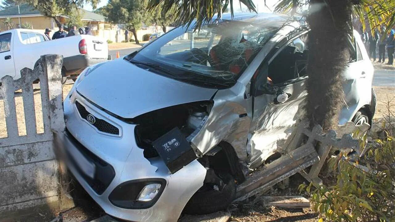 Разбитая киа фото Latest Car Accident of Kia Picanto - Road - Crash - Compilation - Auto - 2016 - 