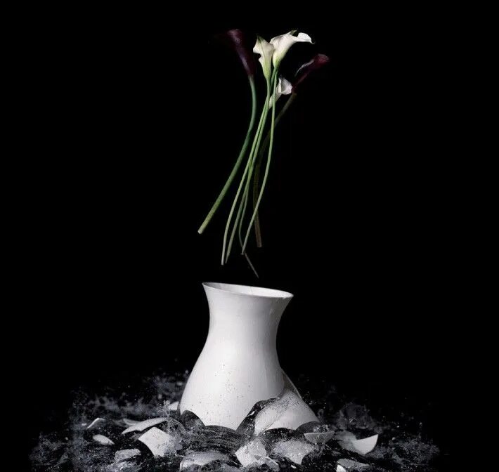 Разбитая ваза фото Dror / Vase of Phases Vase, Cool designs, Design