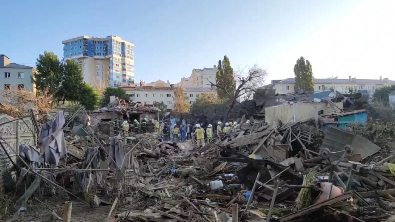 Разбитый белгород фото 3 человека погибли во время ночного инцидента в Белгороде