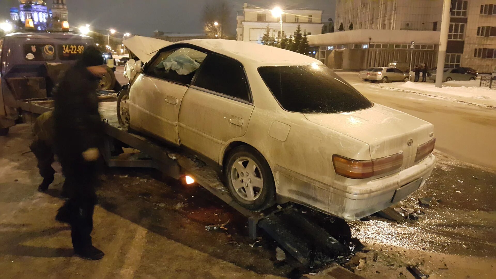 Разбитый марк 2 фото Марк II IIIL умер! RIP - Toyota Mark II (100), 3 л, 1997 года ДТП DRIVE2