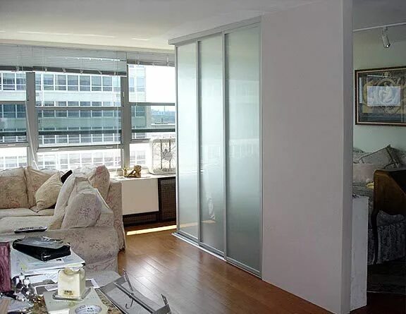 Разделить окно на две комнаты фото Interior Sliding Doors, Modern Room Dividers (With images) Bedroom closet doors 