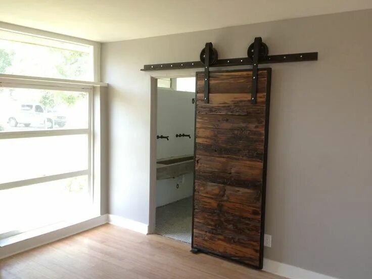 Раздвижная дверь своими руками в домашних Mushroom Wood and Red/Grey Hemlock Siding Sliding Barn Door Sliding doors interi