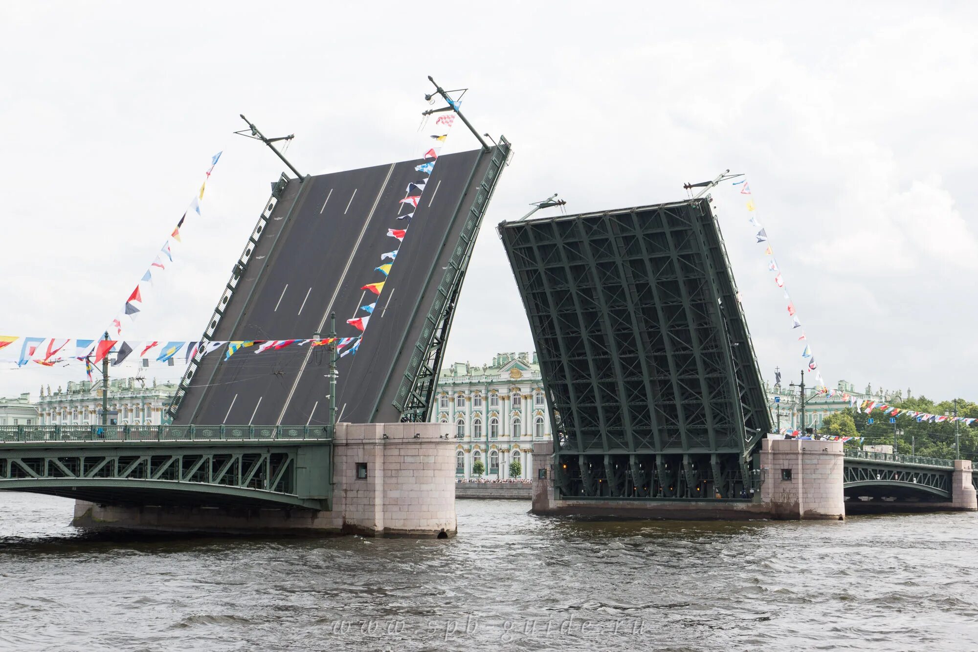 Раздвижной мост в санкт петербурге фото Дворцовый мост в Санкт-Петербурге: время развода, как добраться, карта, история 