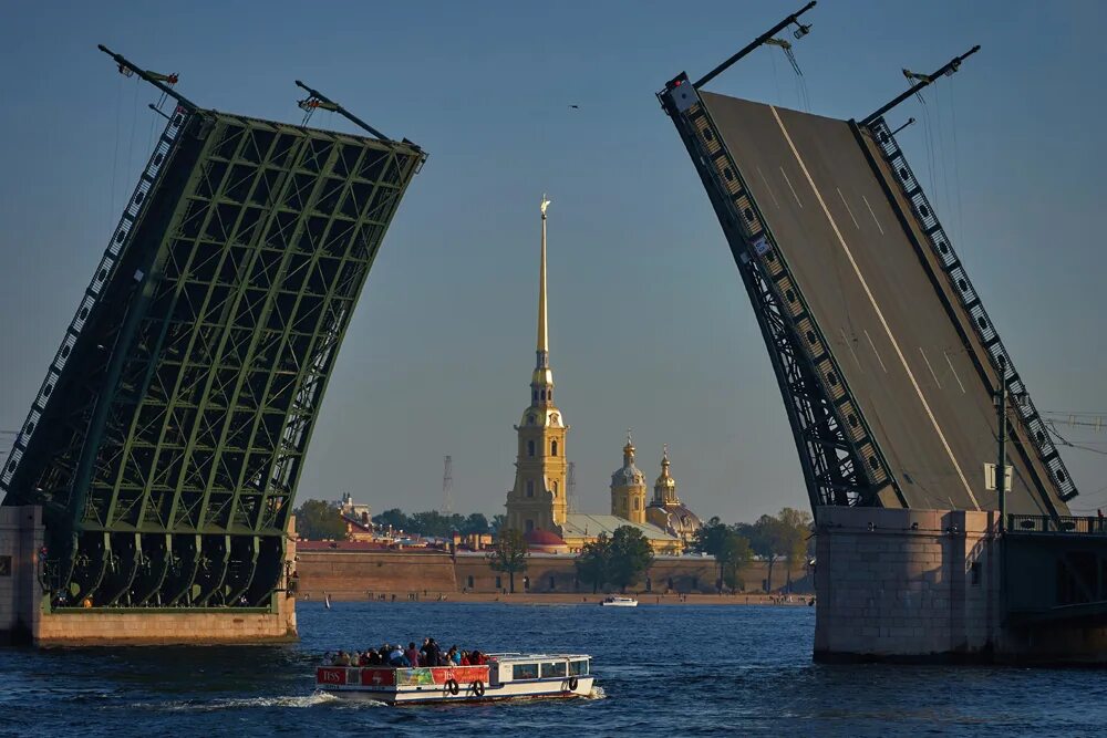 Раздвижной мост в санкт петербурге фото В Петербурге за мостами смогут следить через приложение - Российская газета