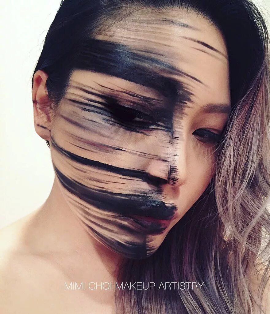 Размазанный макияж фото Woman Gives Up Teaching To Create Optical Illusions With Makeup, And It’s Messin