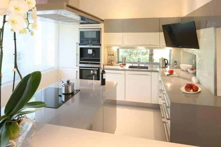 Размещение телевизора на кухне фото Pin on Home Best kitchen designs, Cool kitchens, Kitchen design