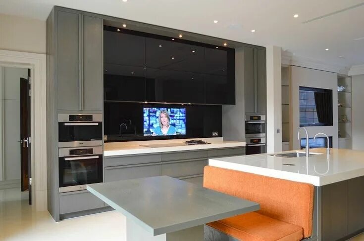 Размещение телевизора на кухне фото Kitchen " Hide My TV - Innovative solutions to make your TV disappear Tv in kitc