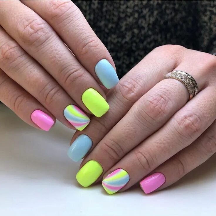 Разноцветный маникюр фото 2024 Colorful manicure Красивые ногти, Летние ногти, Маникюр