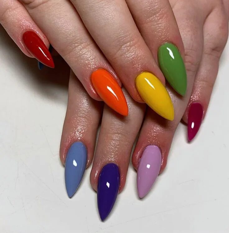 Разноцветный маникюр миндаль Pin by Lareinasanlove on Nails Rainbow nails, Nail colors, Nails