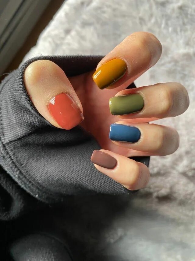 Разноцветный маникюр на осень nails design 2022 / дизайн ногтей 2022 / маникюр / tetlassova Unhas multicolorid