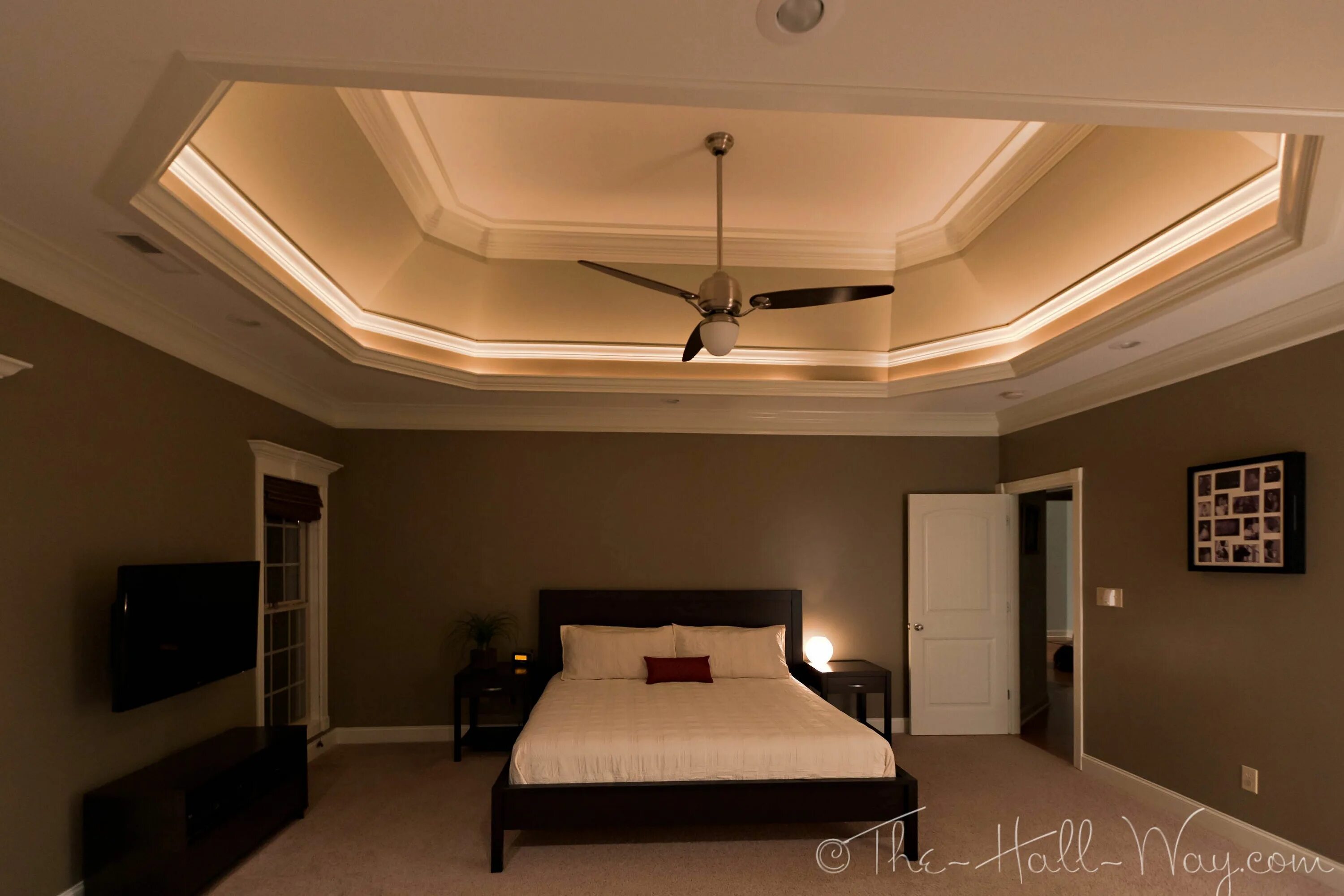 Разновидности потолков фото 20 Simple Tray Ceiling Design to Make Your Room More Stylish Ceiling design bedr