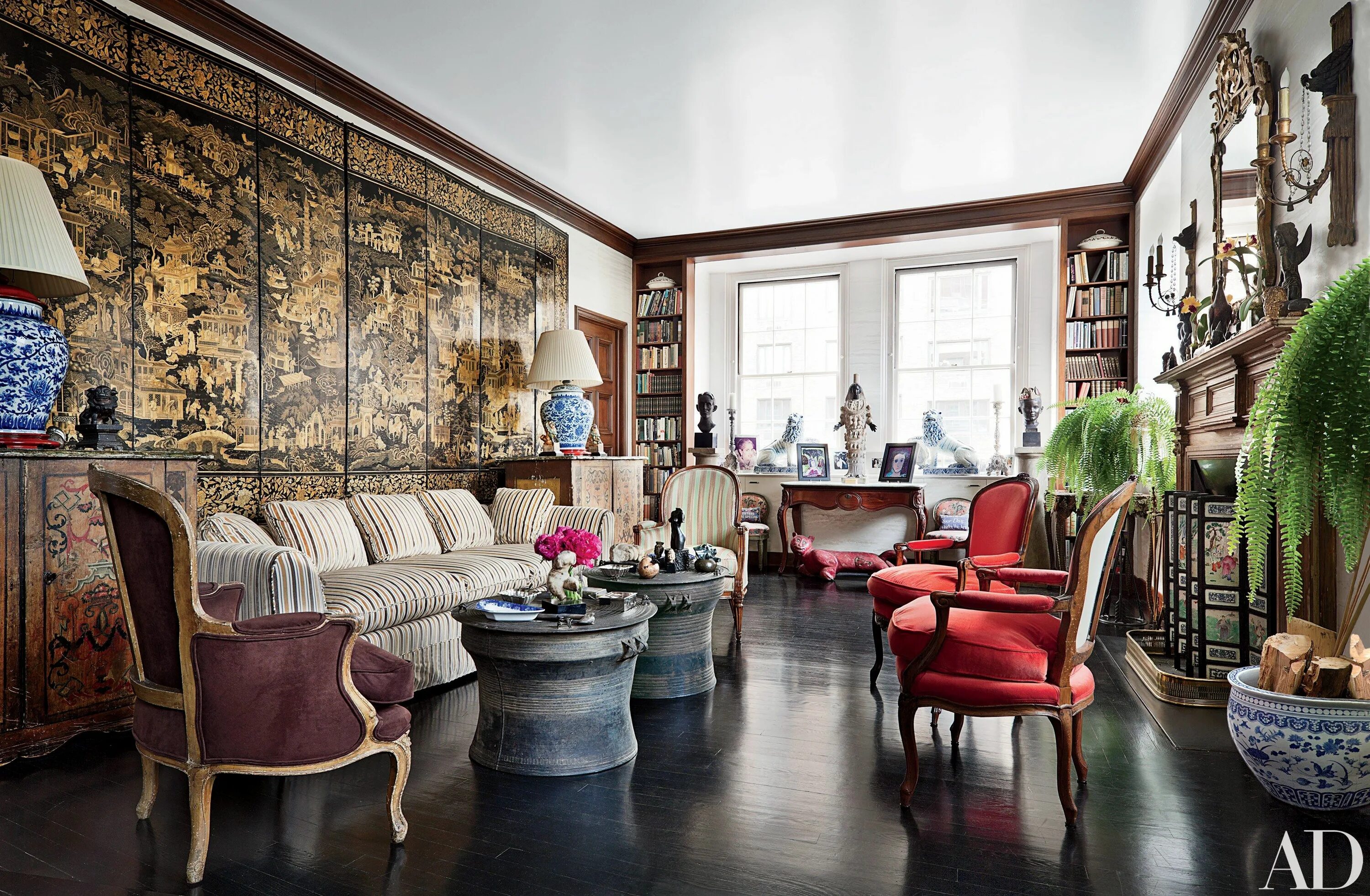 Разновидности стилей в интерьере Look Inside an Eclectic Prewar Manhattan Apartment Eclectic house, Manhattan apa