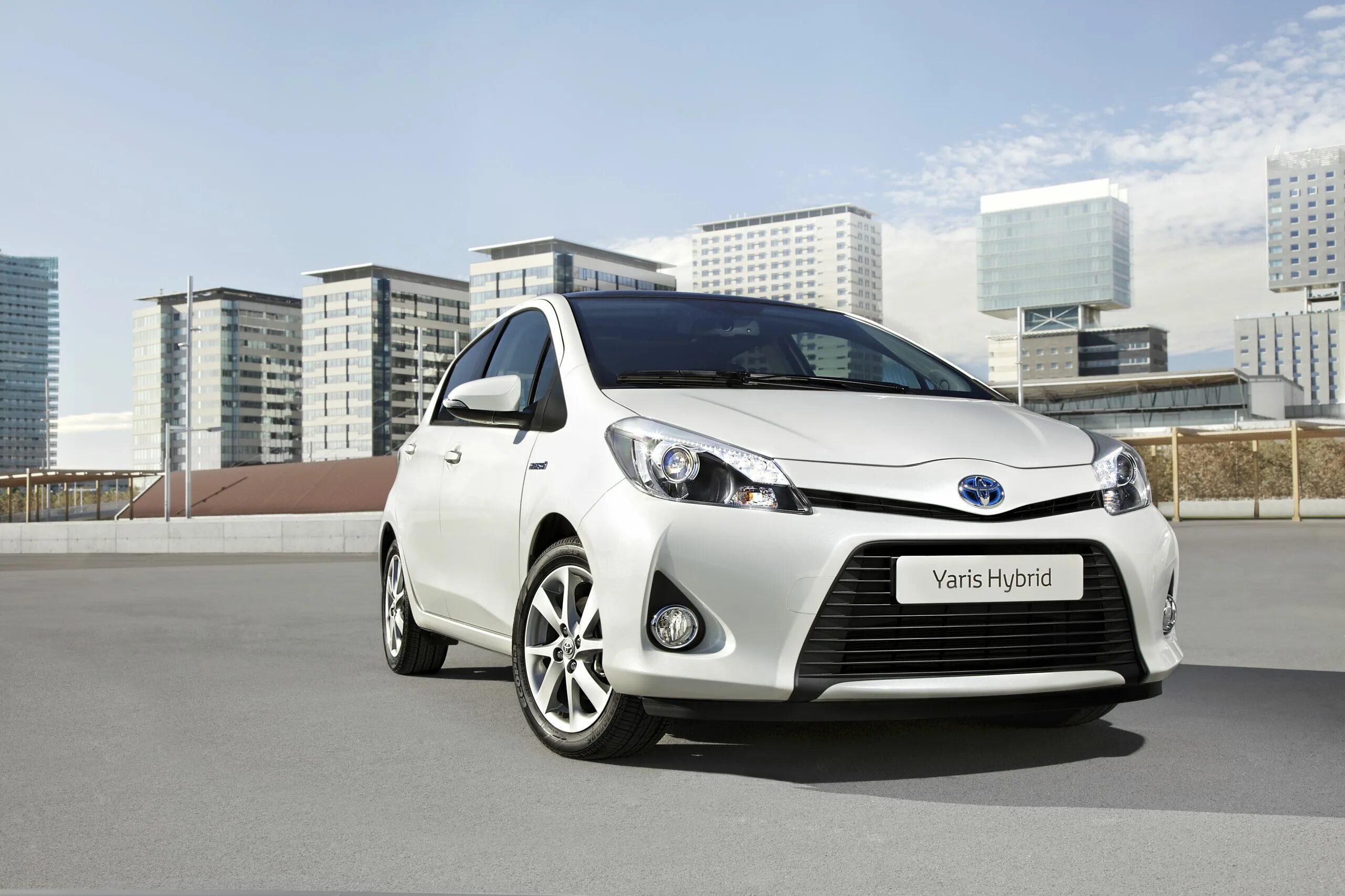 Разновидности тойот фото Yaris Hybrid - The Most Advanced Yaris Yet - Toyota Media Site