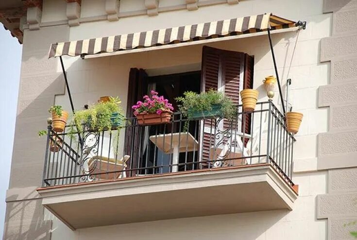 Разные балконы фото Balcony sun shade ideas: how to choose the best protection in the summer Balcony