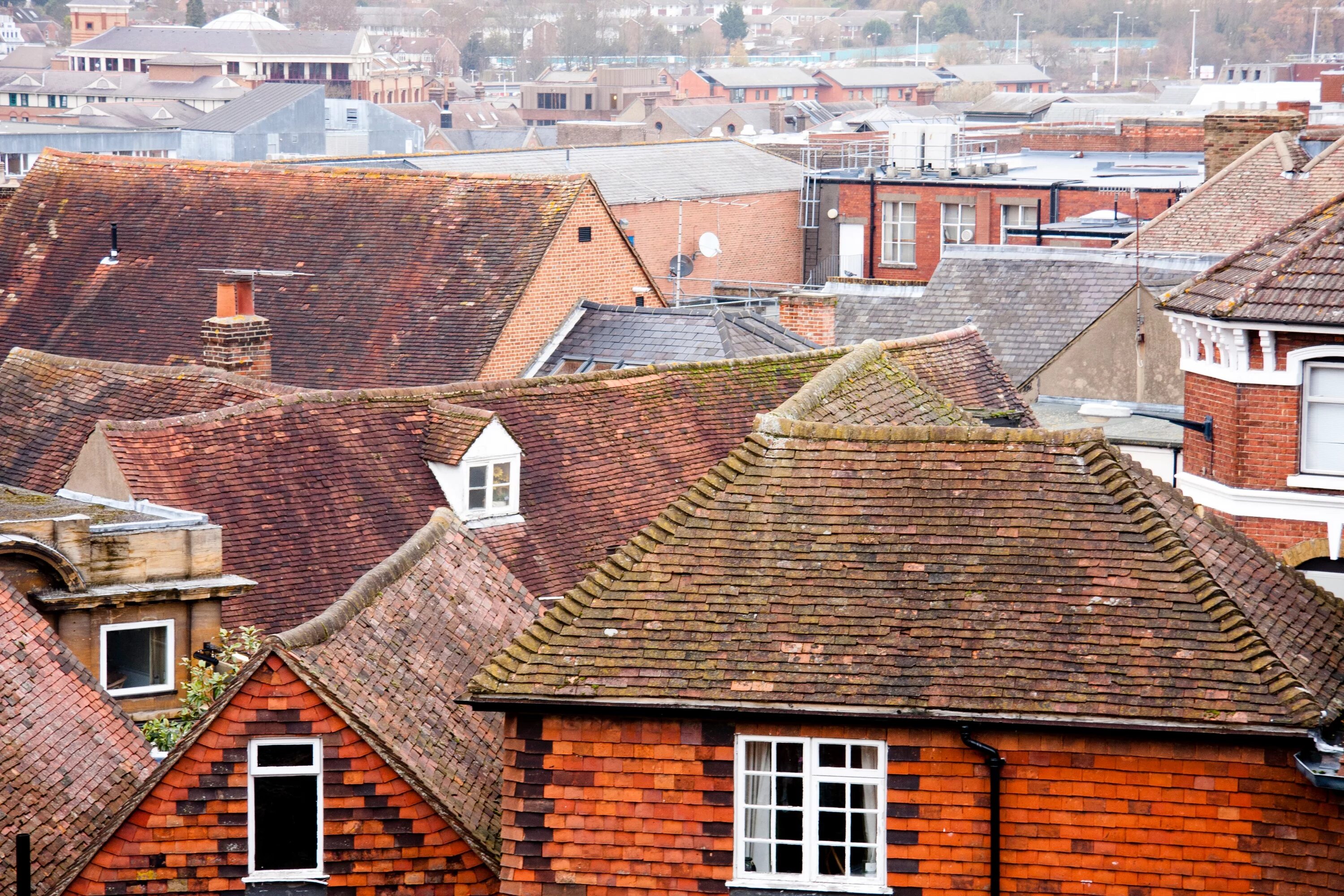 Разные крыши домов фото Free Images : house, town, roof, home, wall, suburb, cottage, facade, brick, mat