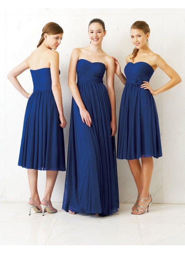 Разные платья фото Bridesmaids? Different color though. Designer bridesmaid dresses, Dark blue brid