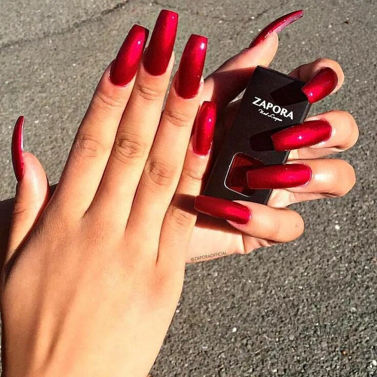 Разный маникюр на руках черно красные Pin by Paulinha.michael8 Almeida on unhas Pretty nails, Red acrylic nails, Nail 