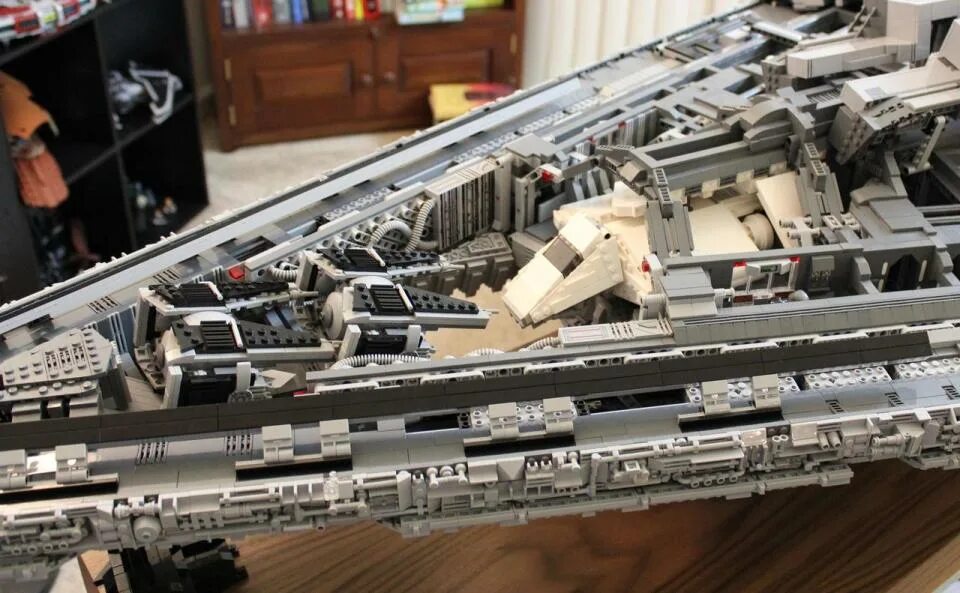 Разрушители самоделок Every 'Star Wars' fan will love this epic Lego Imperial Star Destroyer