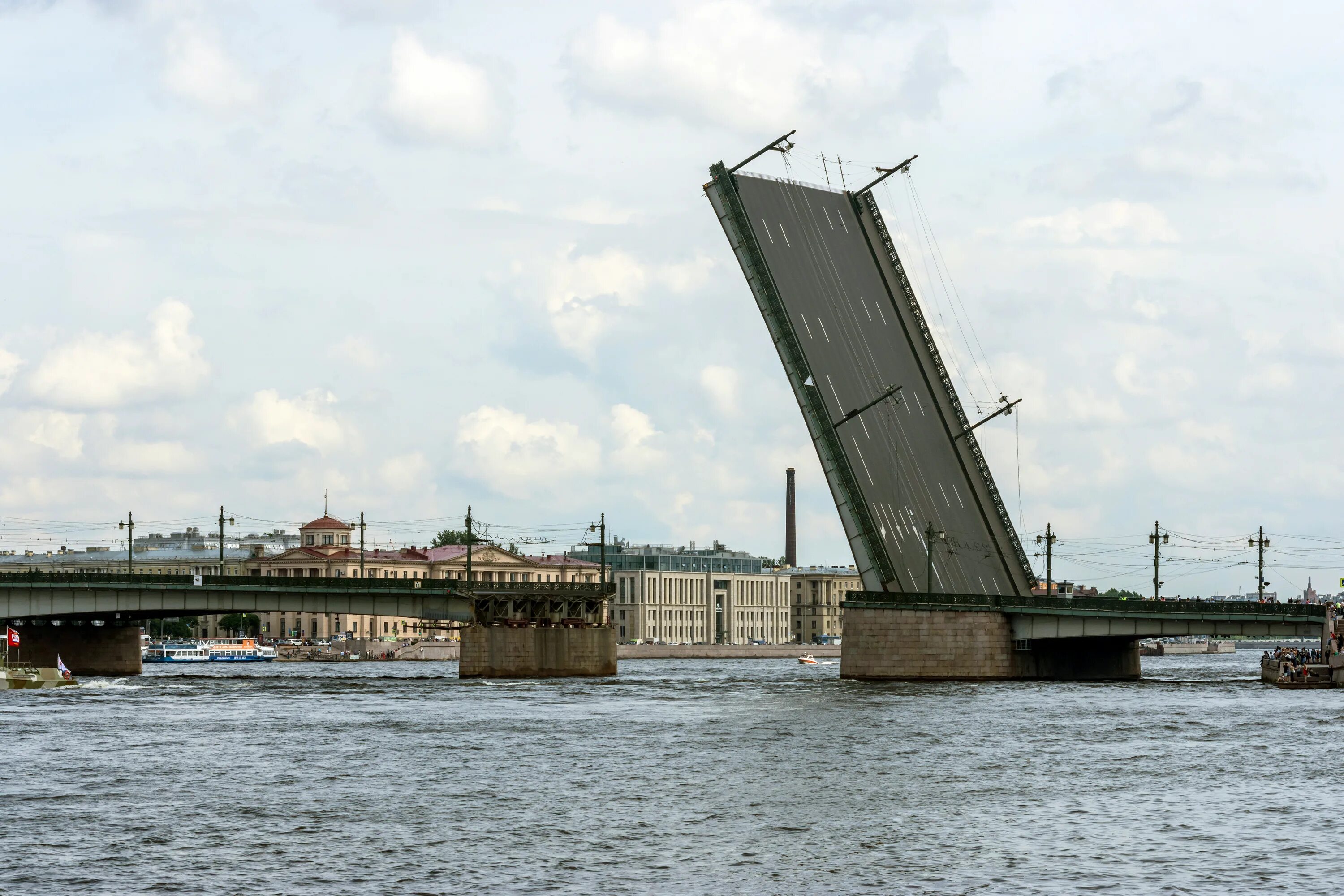 Разведенный литейный мост в санкт петербурге фото Мосты Санкт-Петербурга 2024 - развод, расписание, график разведения на сегодня, 