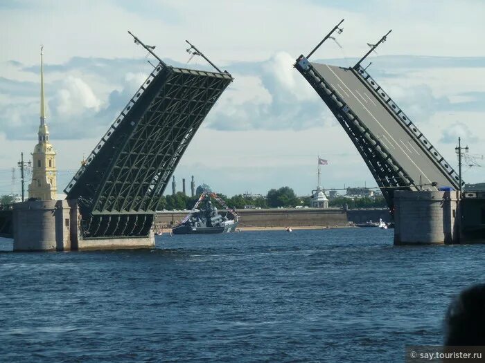 Разводные мосты спб фото Разводка мостов - главный туристический аттракцион Петербурга. Как посмотреть?, 