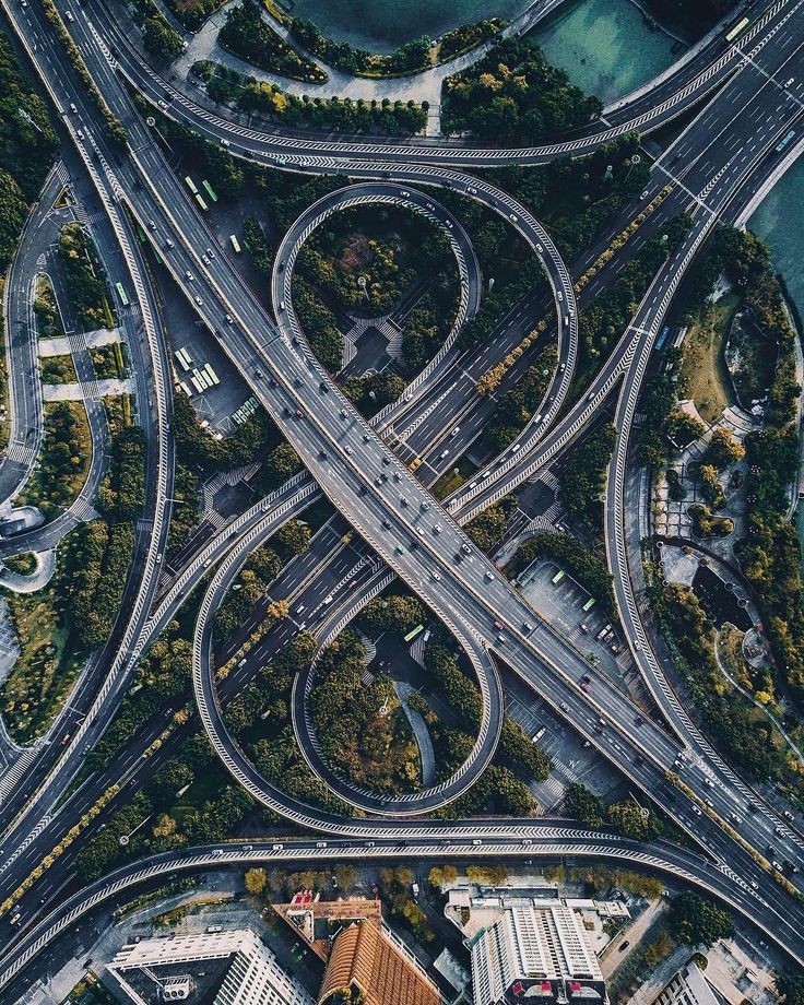 Развязка дорог фото An Artist Collective / Instagram: "China has the best looking top down infrastru