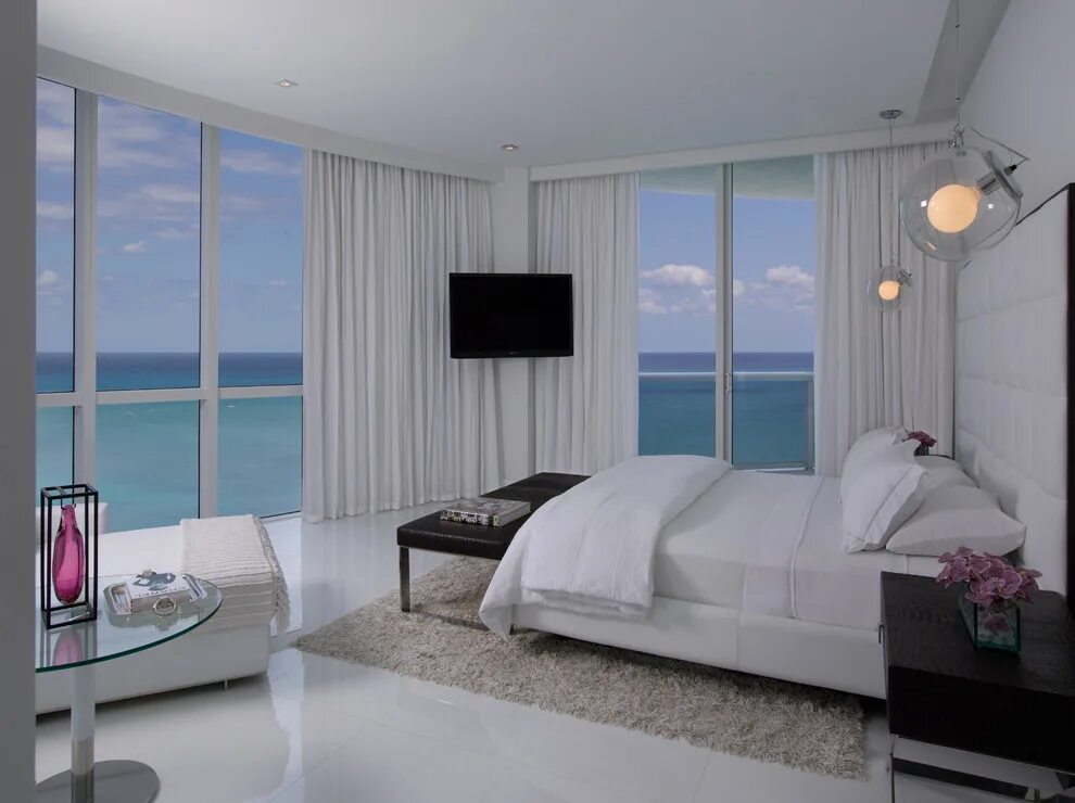 Реальные фото красивых спален Miami Beach Penthouse - Модернизм - Спальня - Майами - от эксперта Associated De