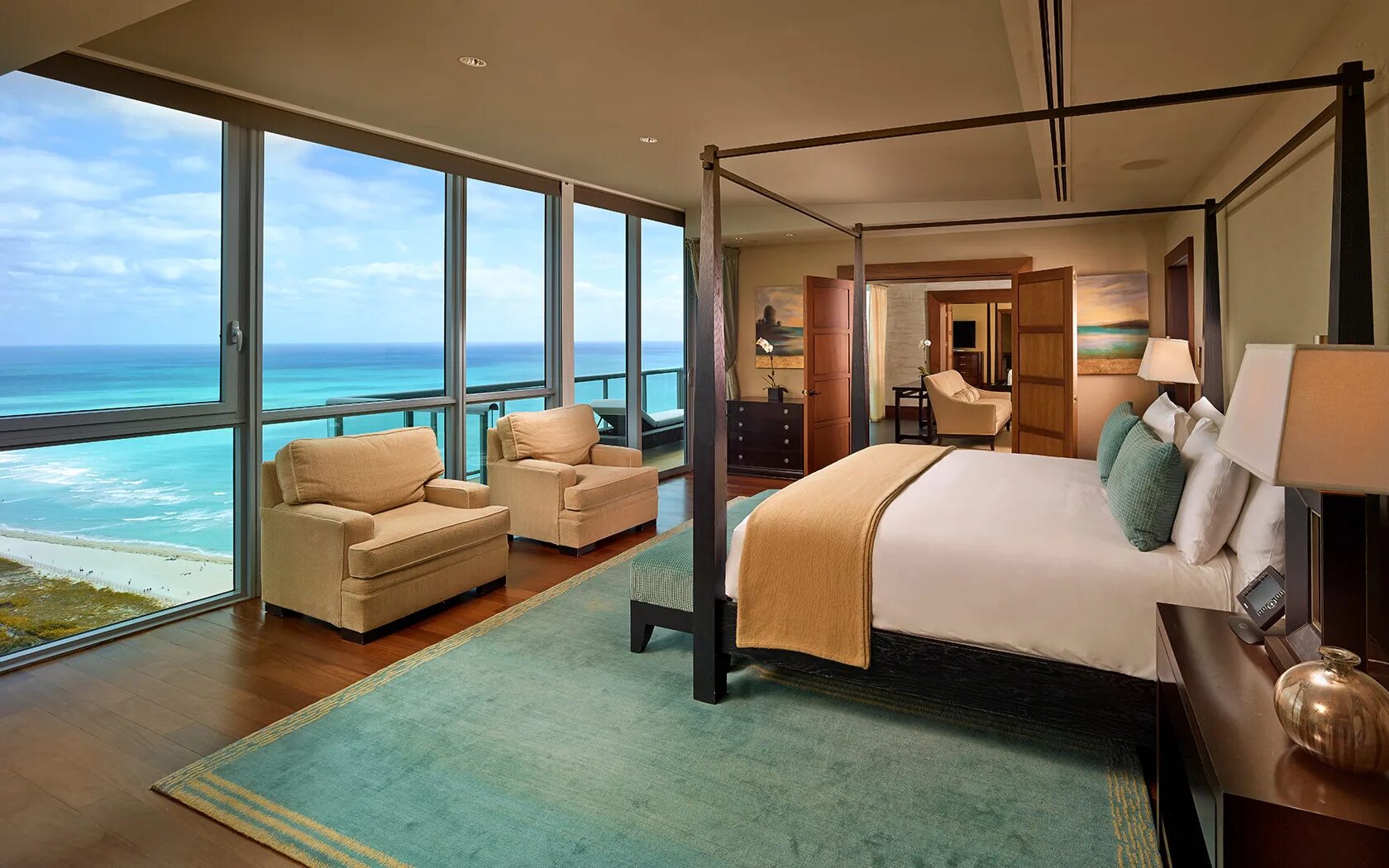 Реальные фото отелей Ocean Suites The Setai Miami Beach