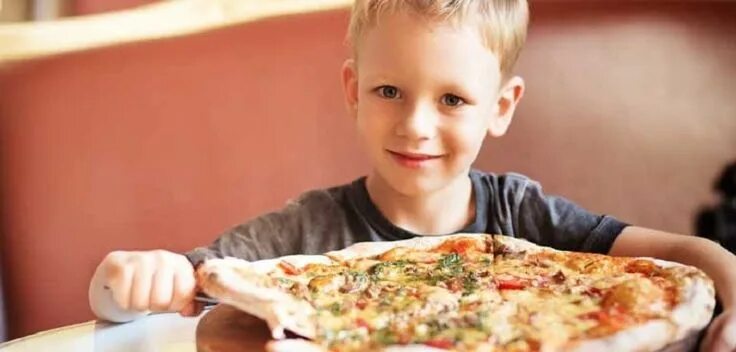 Ребенок пицца фото Una cena rápida que encantará a los niños: pan pizza Cenas rápidas, Cena, Pizza