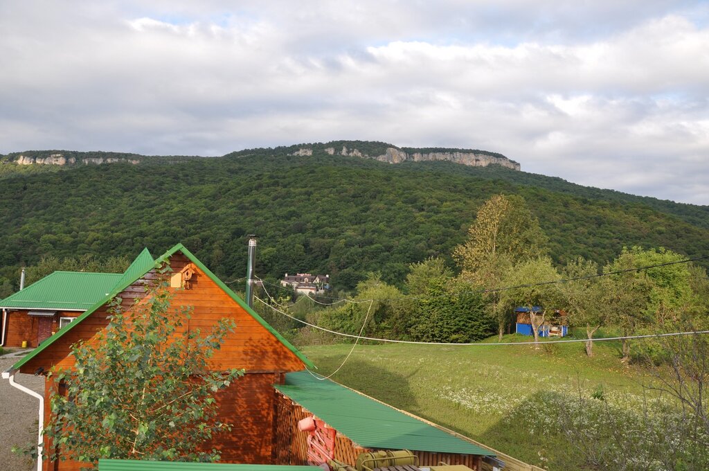 Ребро октябрьская ул 24 станица даховская фото Green roofs, hotel, stanitsa Dakhovskaya, Oktyabrskaya Street, 17 - Yandex Maps