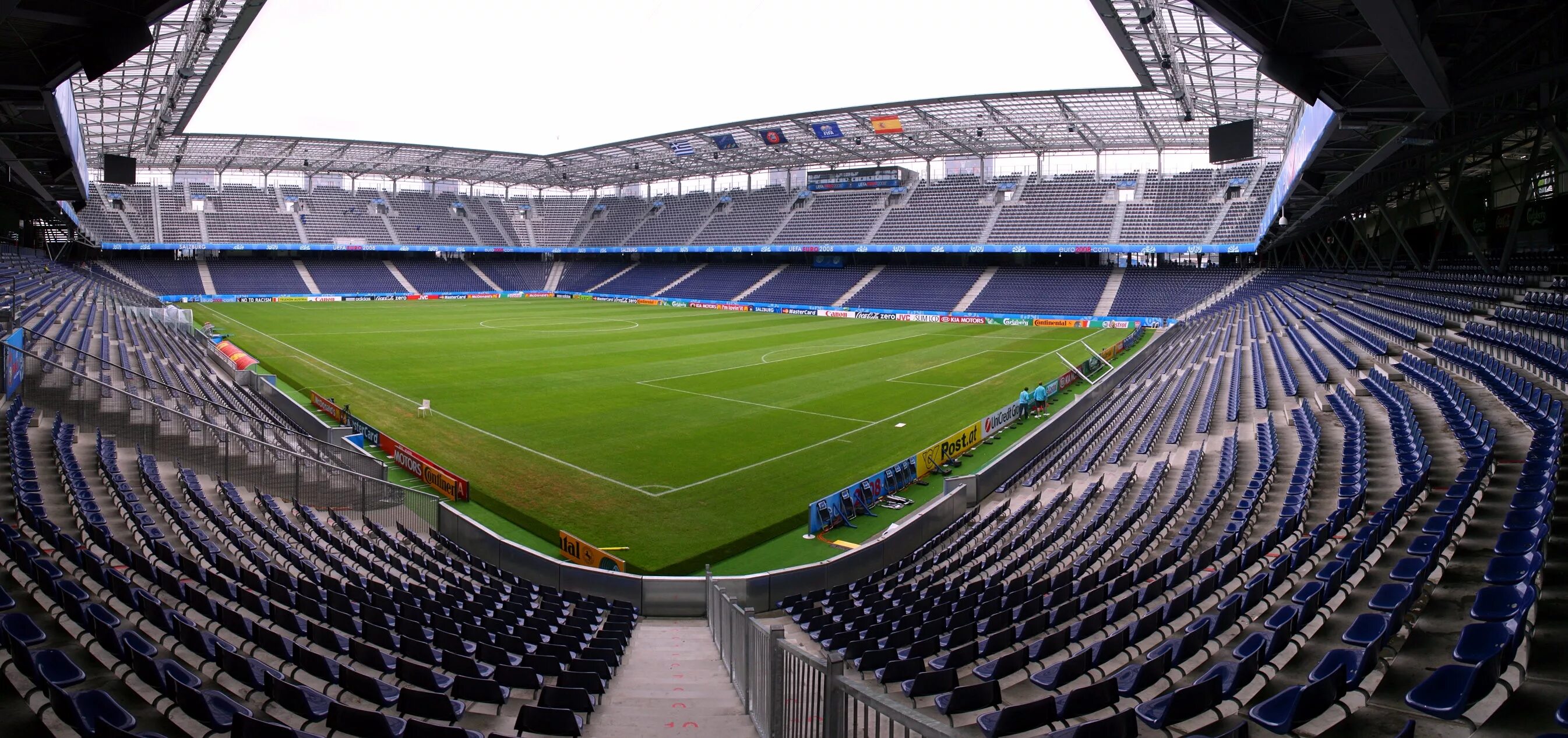 Ред арена фото Файл:EM-Stadion Wals-Siezenheim zur Euro.jpg - Википедия