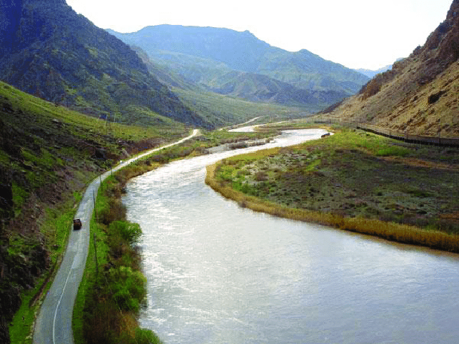 Река аракс фото Armenia and Iran working on project to build new bridge across Araz River