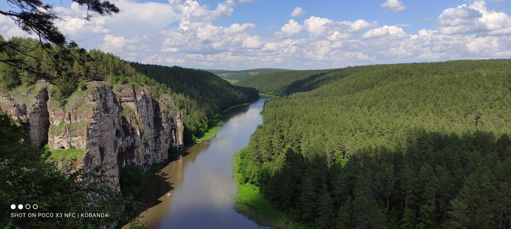 Река ай фото Большие Айские притёсы - пёстрые скалы на реке Ай