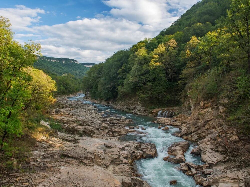 Река белая краснодарский край фото Тур на выходные в Адыгею из Крыма и Севастополя Автобусные туры по России и СНГ 