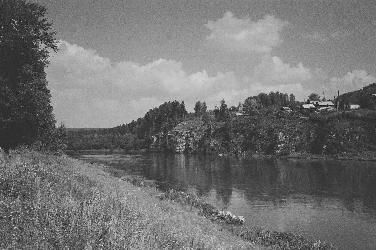 Река черно белое фото Черно-белый пейзаж. Река Ай :: OMELCHAK DMITRY - Социальная сеть ФотоКто