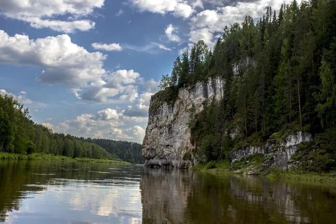 Река чусовая фото в хорошем качестве Какая река протекает в двух частях света и чем она интересна?