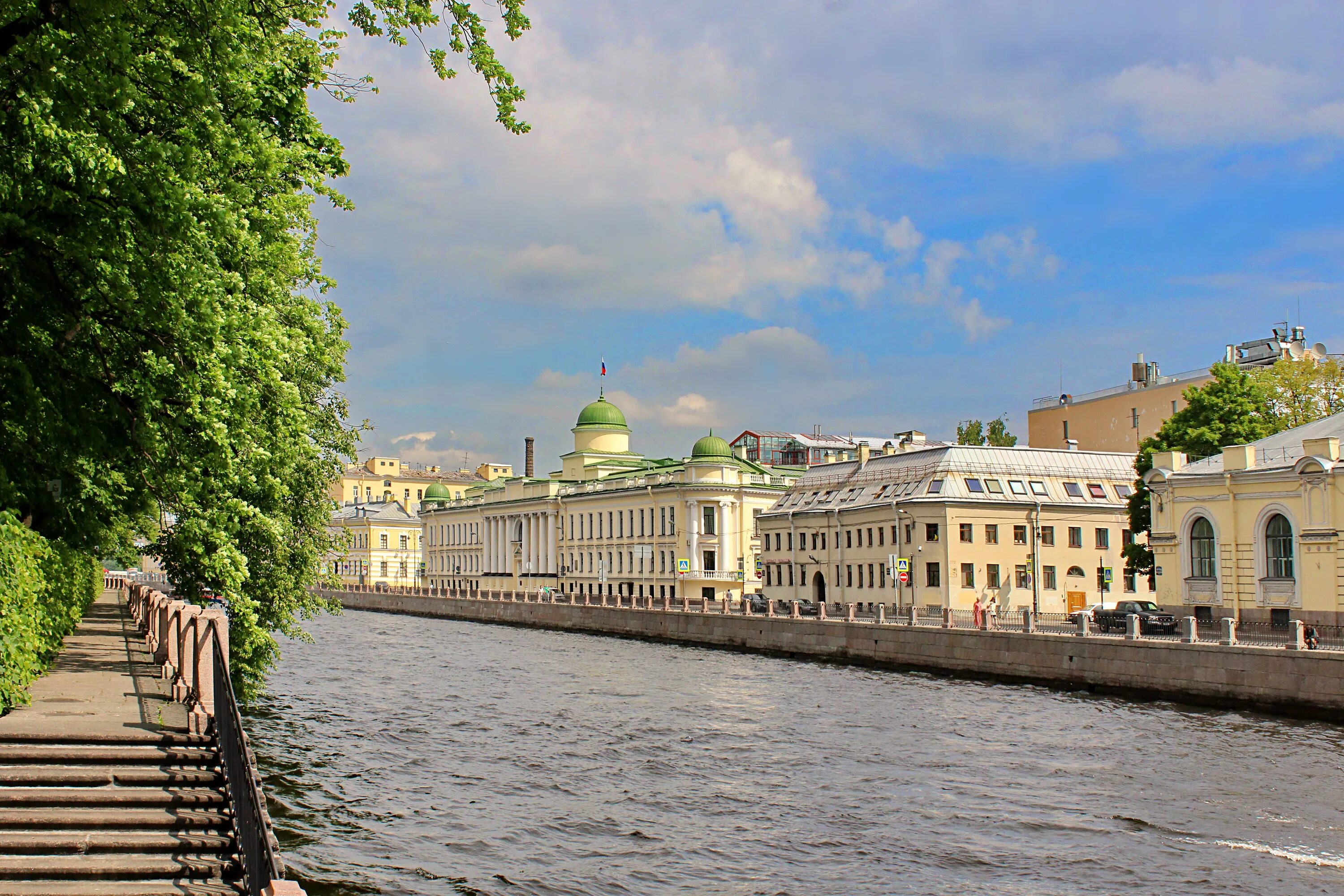 Река фонтанка в санкт петербурге фото Фото на берегу реки Фонтанки на фотохостинге Fotoload