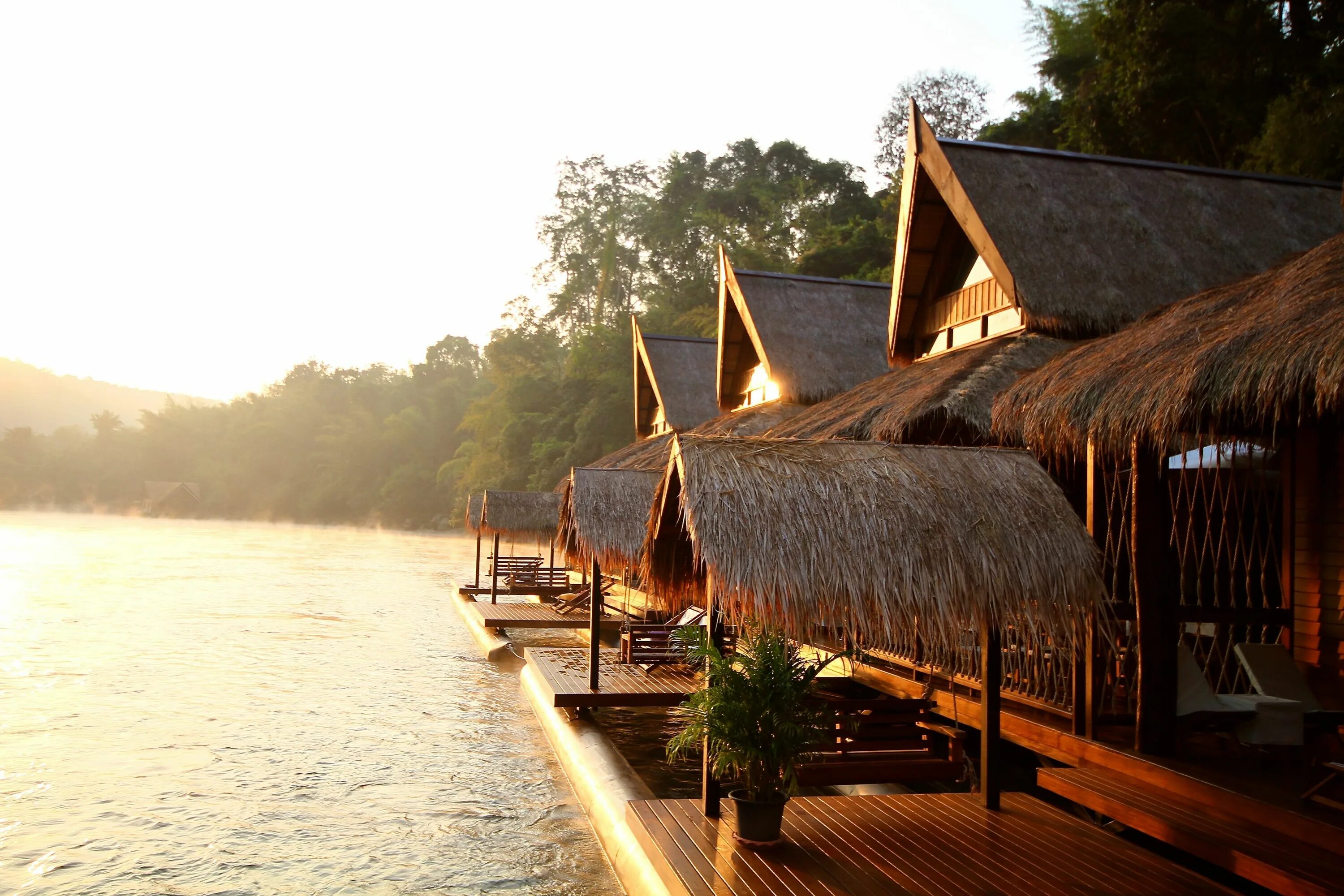 Река квай таиланд фото The Float House River Kwai Jaw Dropping Hotels Floating hotel, Book cheap hotels