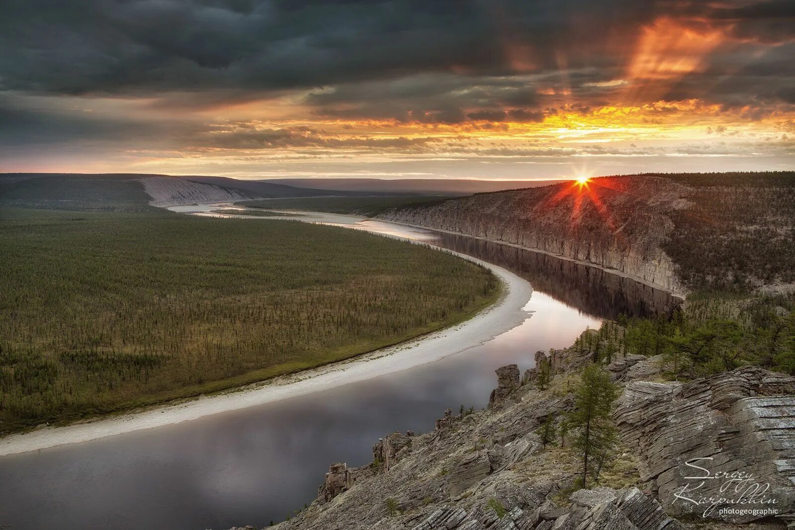 Река лена фото очень красивое Восход на реке Оленёк. Photographer Sergey Karpukhin