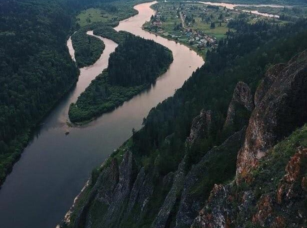 Туманная Мана в районе Урмана Туман, Мане, Река