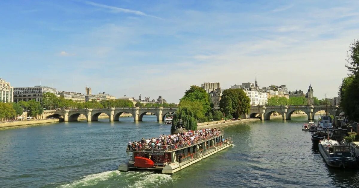 Река сена фото Paris: Seine River Walking Tour with Optional Musée d'Orsay GetYourGuide